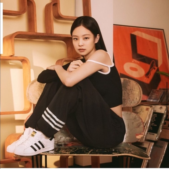 •Adidas Superstar Shoes Women’s Size 8• - Picture 5 of 12